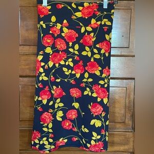 Beautiful LLR 3XL pencil skirt with vibrant red roses!